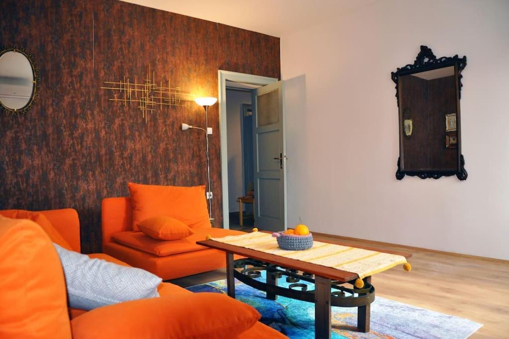 Bright And Colourful Apartment Luce -Sandy Beach Split Exteriör bild